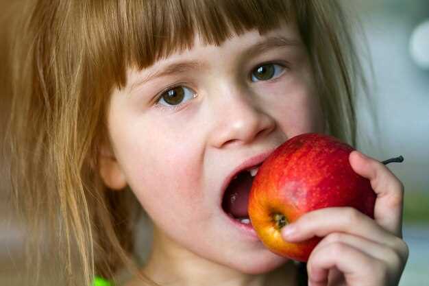 Почему у некоторых людей возникает аллергия на яблоки?