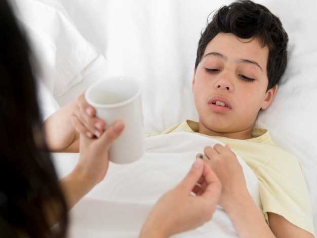 Как долго длится повышенная температура при красном горле у ребенка?